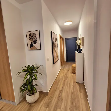 Natalia - Melrose Place Appartement
